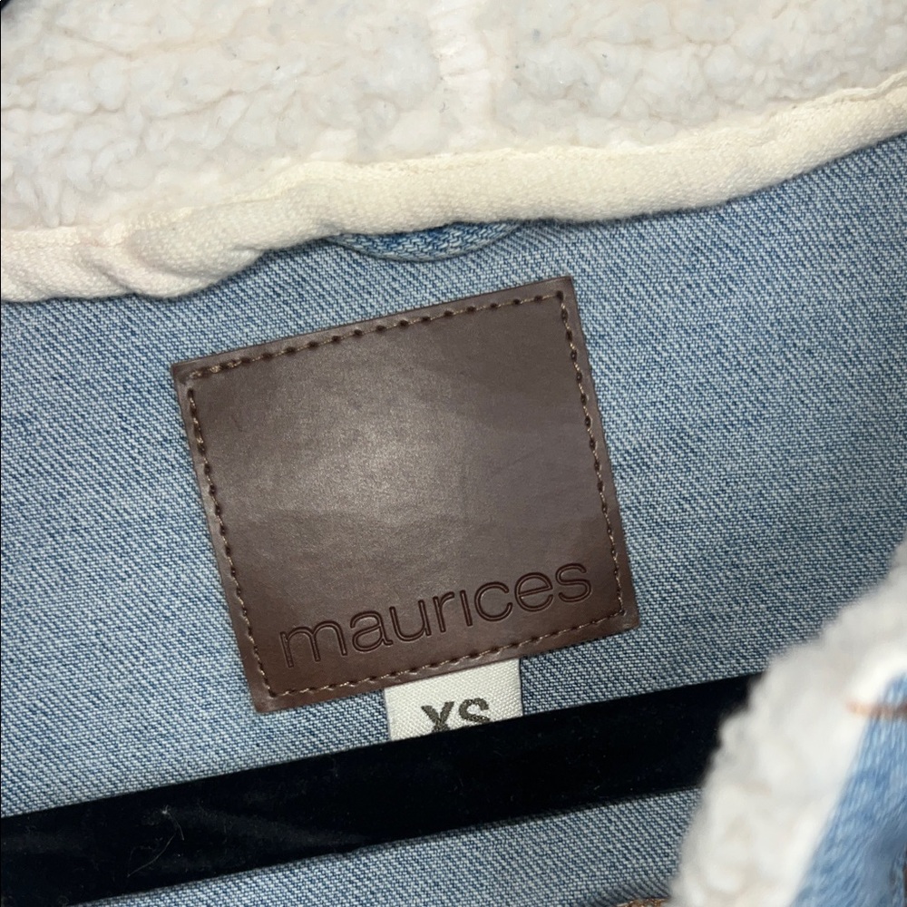 Maurices Light Blue Jacket with Cream Lining Women’s size XS - Picture 2 of 9